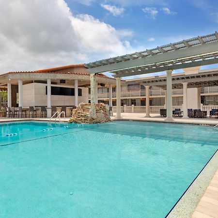 Quality Inn And Conference Center Tampa-Brandon Heartland Luaran gambar