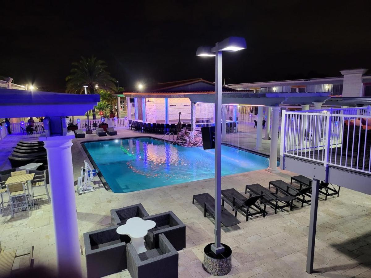 Quality Inn And Conference Center Tampa-Brandon Heartland Luaran gambar