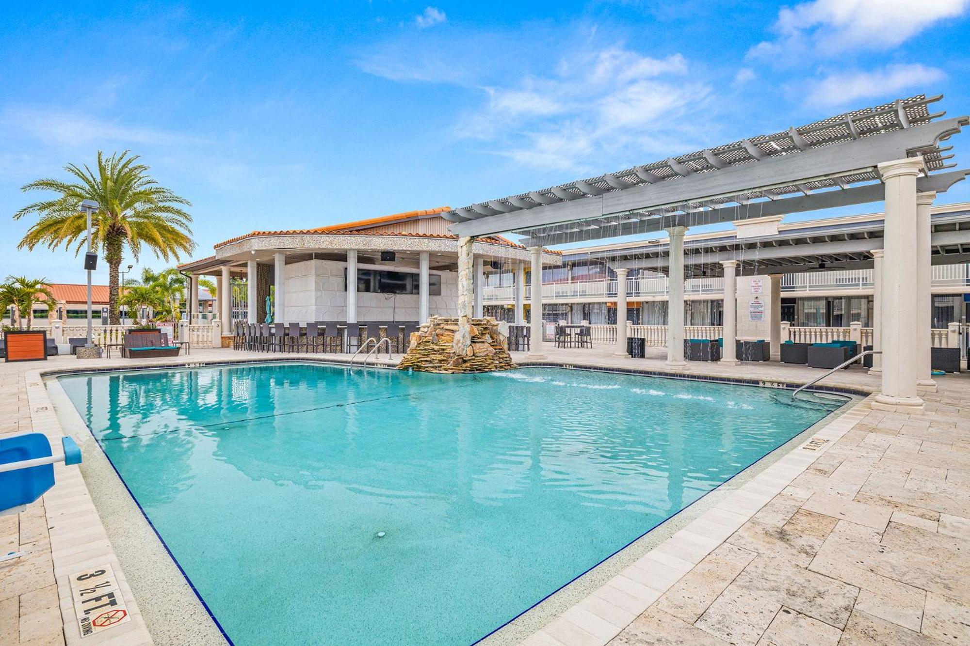 Quality Inn And Conference Center Tampa-Brandon Heartland Luaran gambar